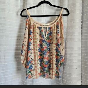 3/$10 Cream and Blue Flutter Sleeve Blouse with Relaxed Fit